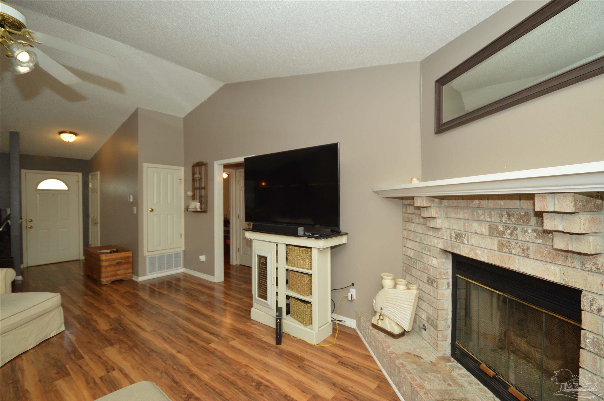 4368 Bayou Ridge Drive Pace, FL 32571 - Photo 9 of 34 Gallery Image 9