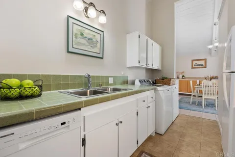 $525,000 | 7512 Viejo Castilla Way, Unit 22, Carlsbad, CA 92009