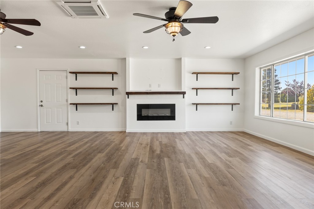 5650 Janine Way Corning, CA 96021 - Photo 13 of 66