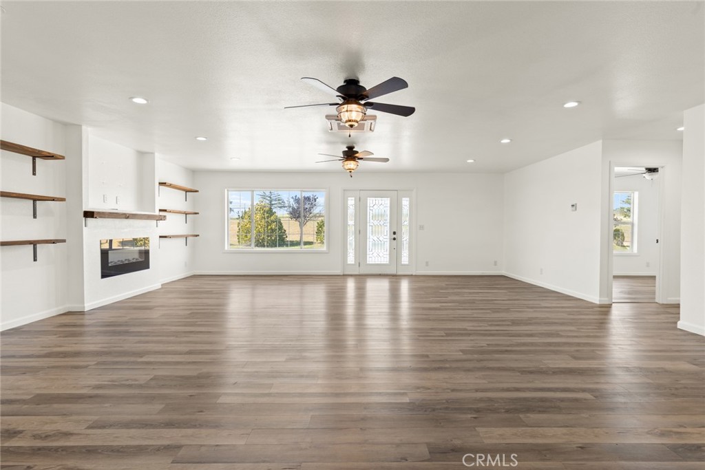 5650 Janine Way Corning, CA 96021 - Photo 9 of 66