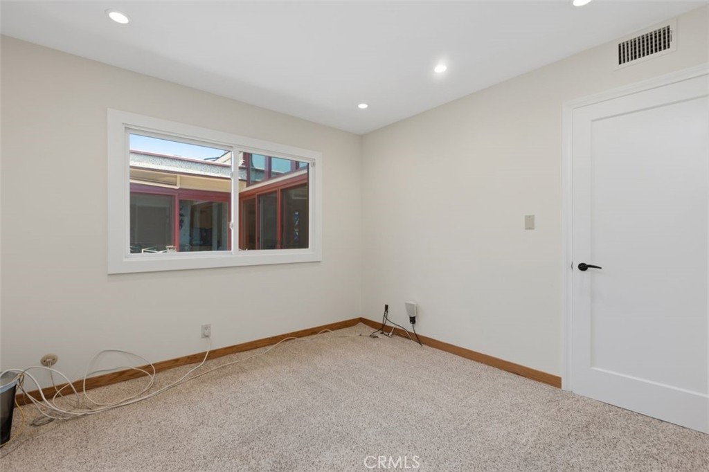 63 Seton Road Irvine, CA 92612 - Photo 23 of 50 Gallery Image 23