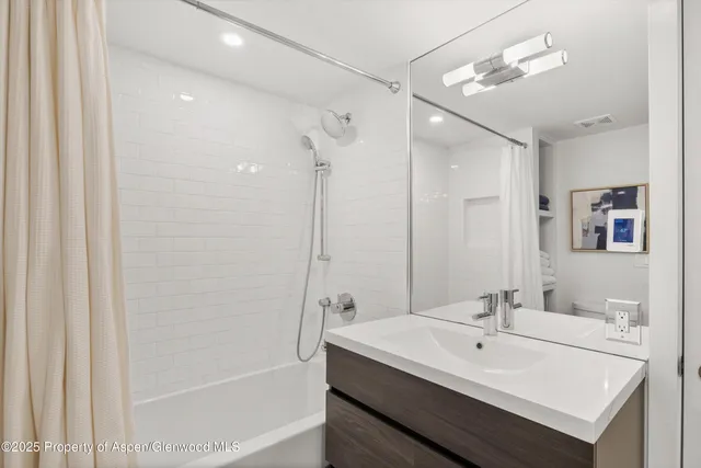 $4,750,000 | 250 South Original Street, Unit B, Aspen, CO 81611