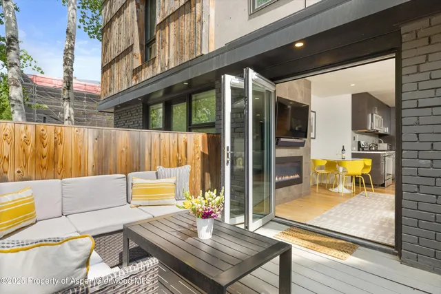 $4,750,000 | 250 South Original Street, Unit B, Aspen, CO 81611