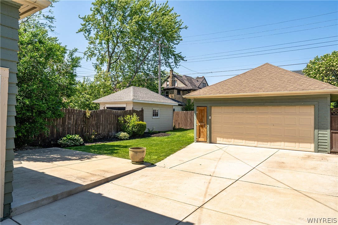 256 Wardman Road Tonawanda, NY 14217 - Photo 4 of 40