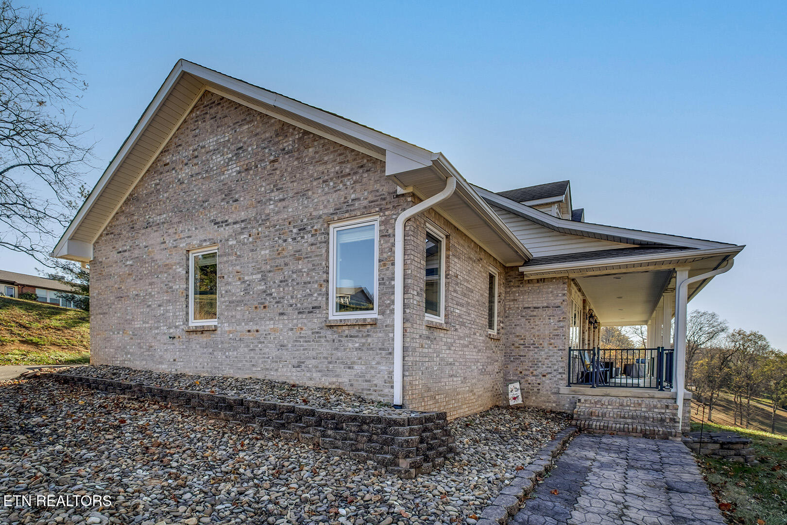 417 River Road Loudon, TN 37774 - Photo 4 of 60 Left Side