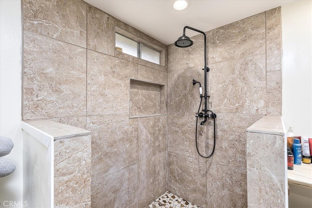 44000 Sandstone Road Aguanga, CA 92536 - Photo 15 of 31 a bathroom with a shower
