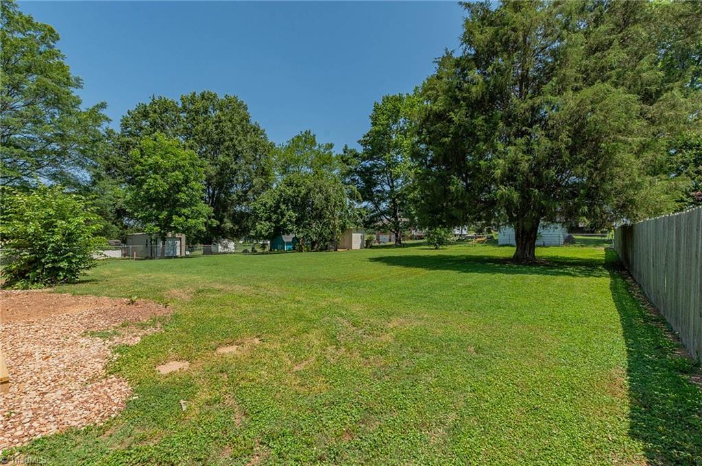 414 Heitman Road Thomasville, NC 27360 - Photo 21 of 23 Gallery Image 21