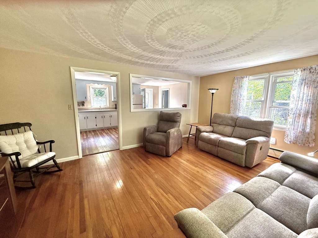 9 R Gates Terrace Sterling, MA 01564 - Photo 8 of 20