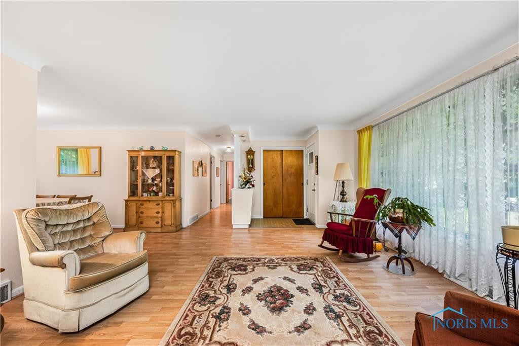 5256 Rowland Road Toledo, OH 43613 - Photo 6 of 31 Gallery Image 6