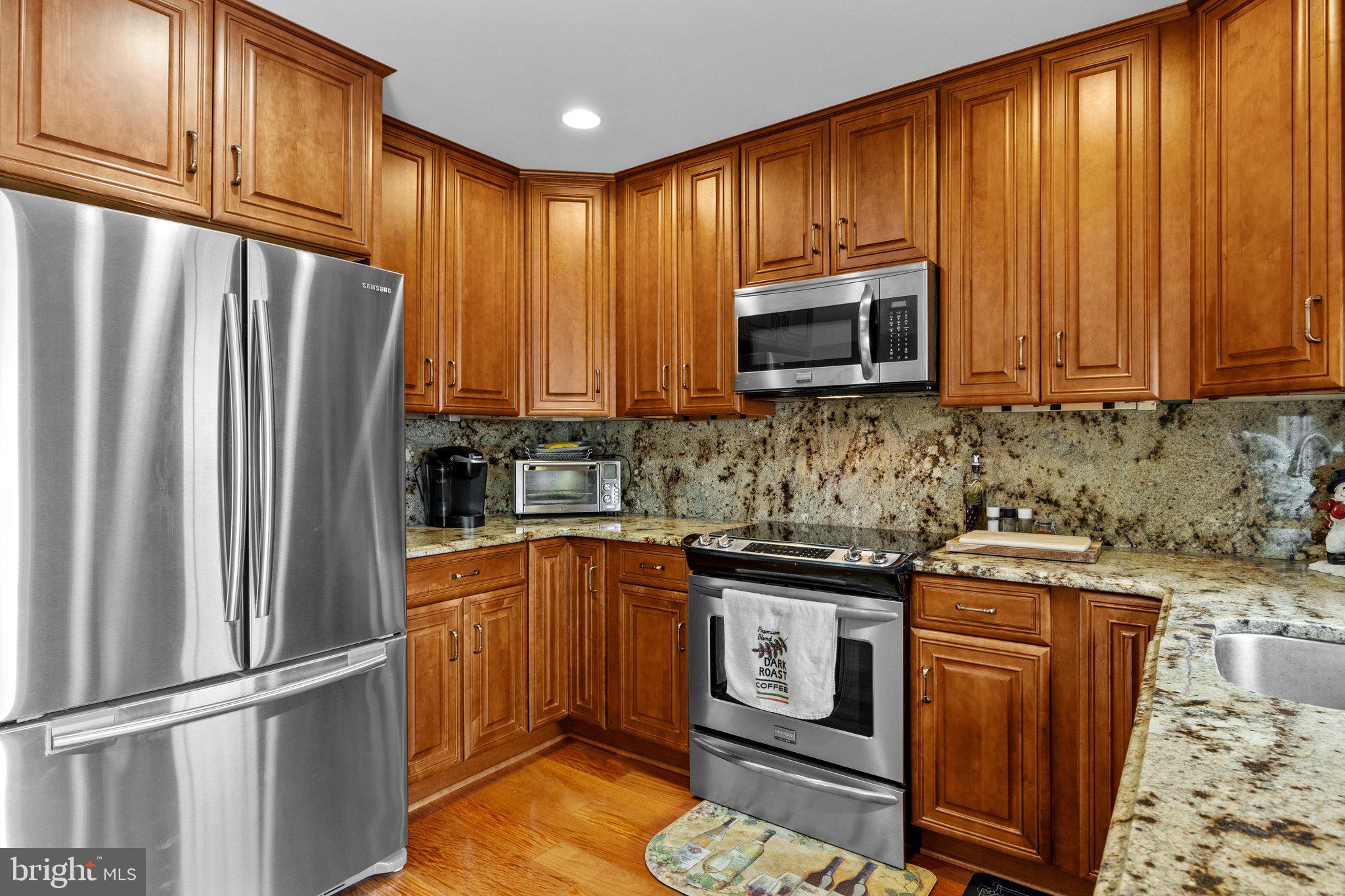 5127 Bay Road Bensalem, PA 19020 - Photo 22 of 40 Kitchen