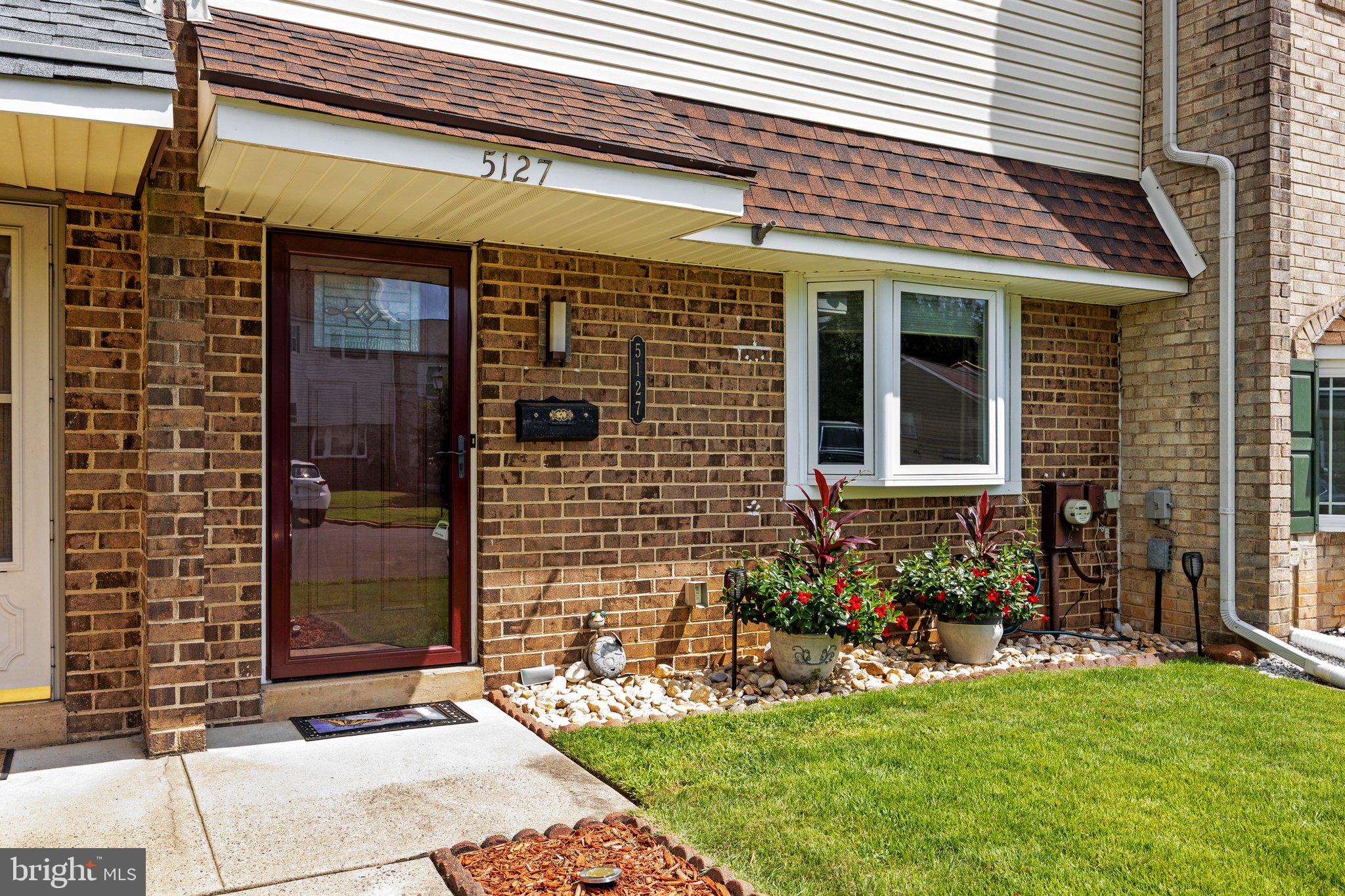 5127 Bay Road Bensalem, PA 19020 - Photo 3 of 40 Front Yard
