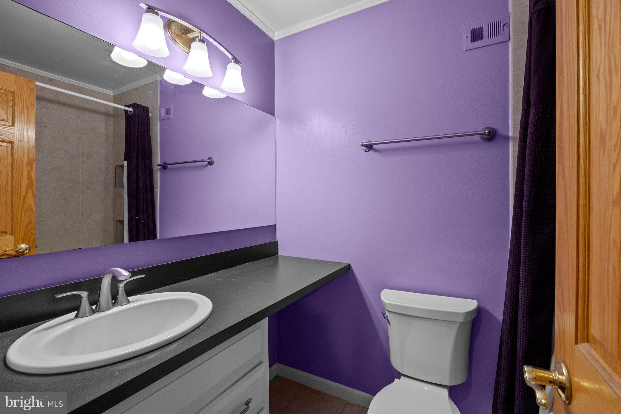5127 Bay Road Bensalem, PA 19020 - Photo 31 of 40 Full Bathroom