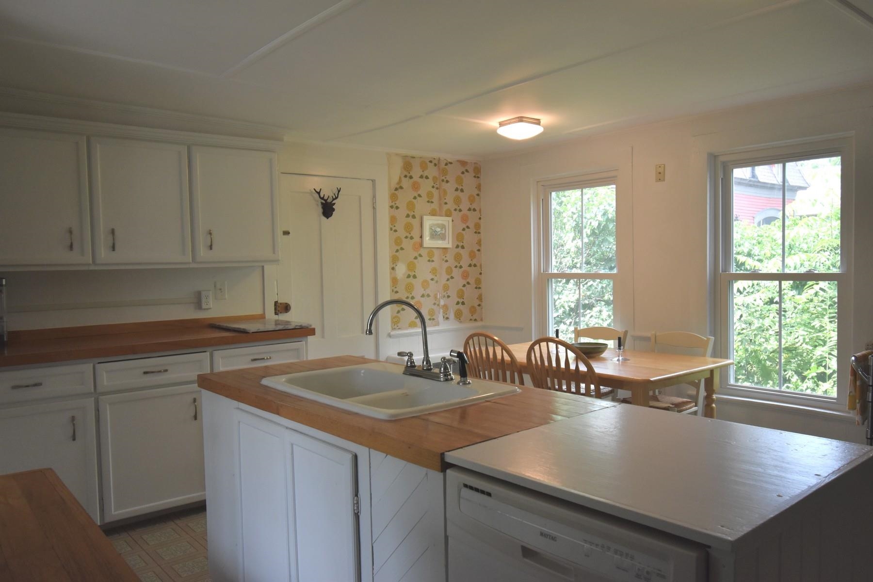 66 Maple Street Poultney, VT 05764 - Photo 5 of 40 Gallery Image 5