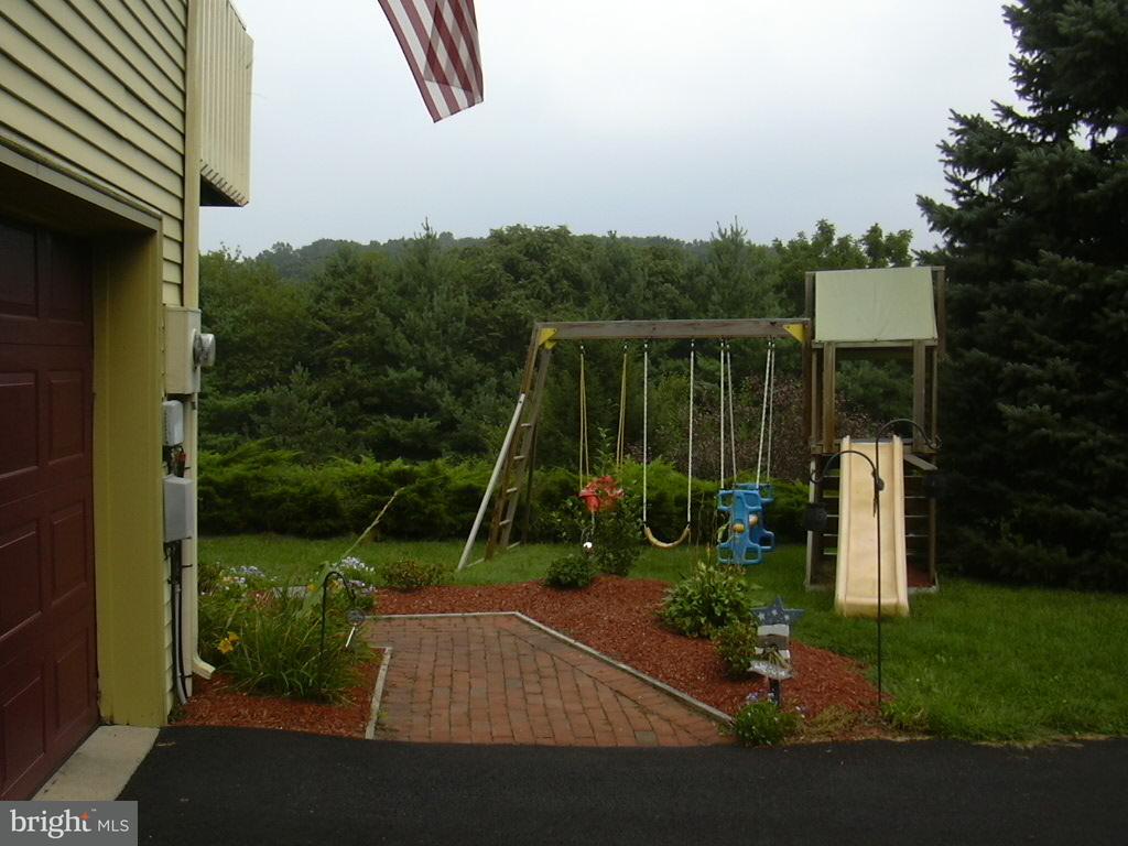35 Karen Court Lititz, PA 17543 - Photo 14 of 16 Gallery Image 14