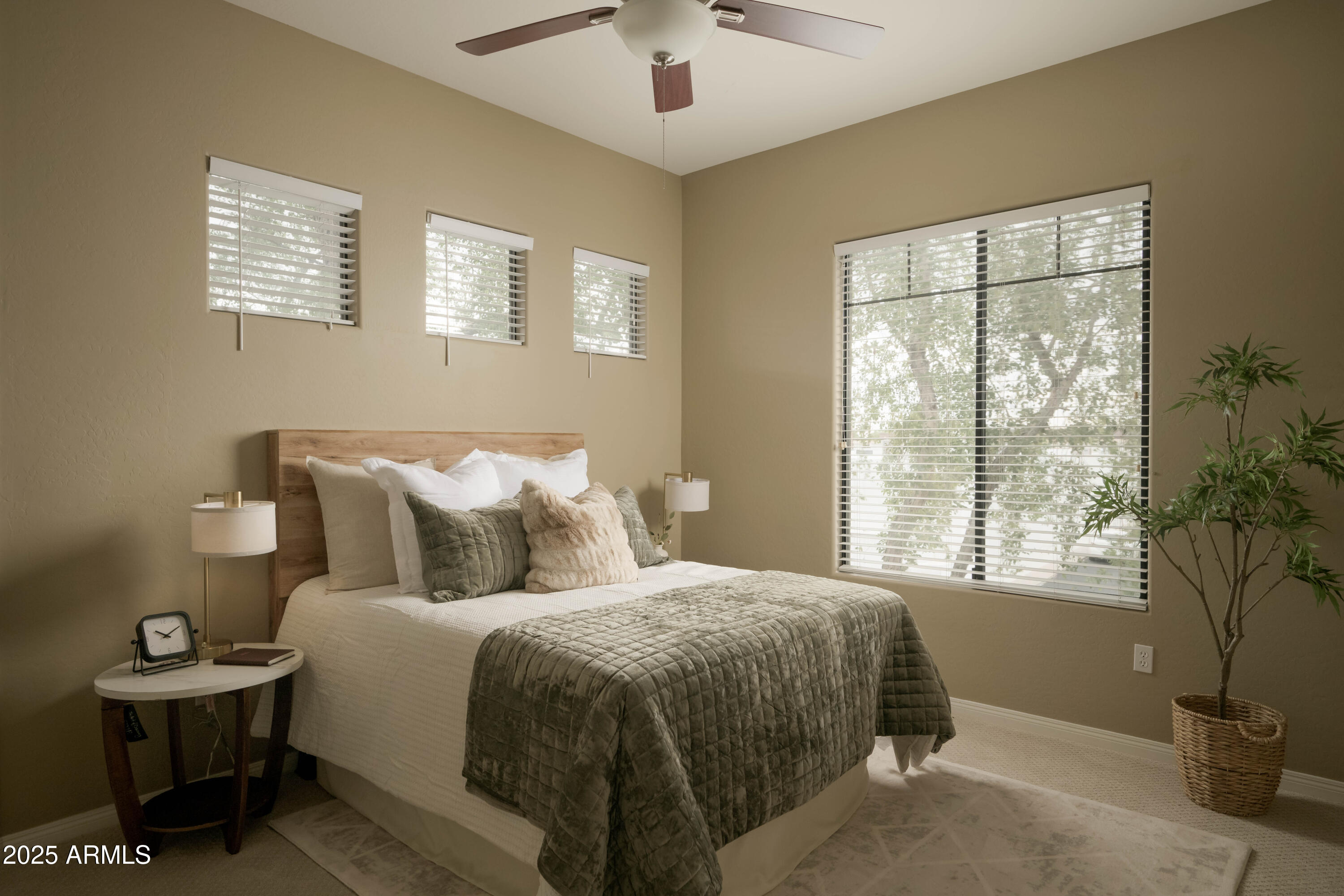 2989 North 44th Street, Unit 2007 Phoenix, AZ 85018 - Photo 10 of 29 Primary Bedroom 1