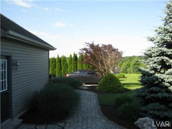 3261 Scott Road Schnecksville, PA 18078 - Photo 13 of 16 Gallery Image 13