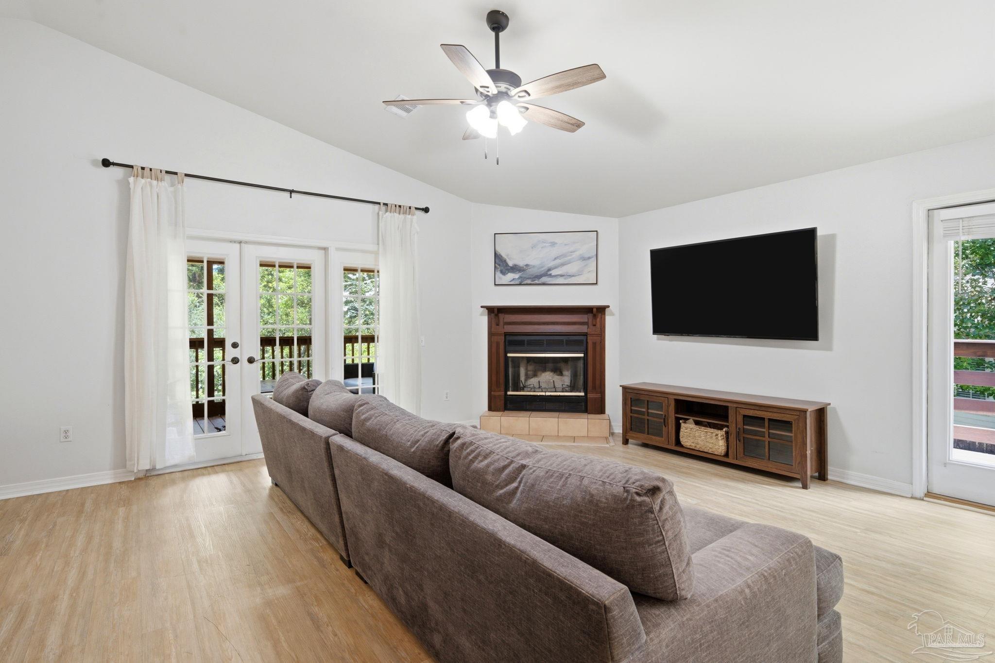 10065 Foxrun Road Pensacola, FL 32514 - Photo 7 of 34 Gallery Image 7