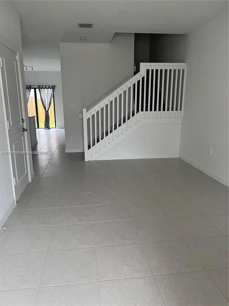 11935 Southwest 246th Terrace Homestead, FL 33032 - Photo 5 of 9