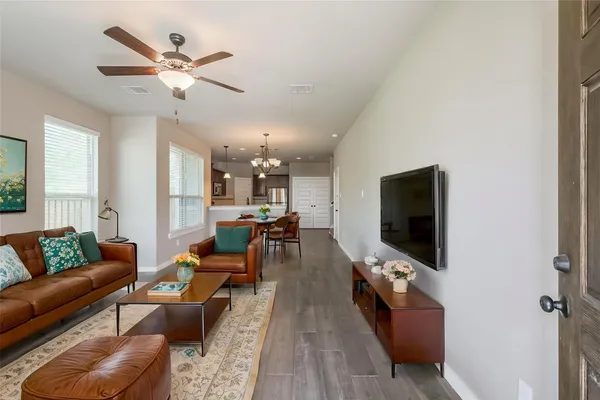 $1,795 | 121 Wickersham, Unit A, Conroe, TX 77304