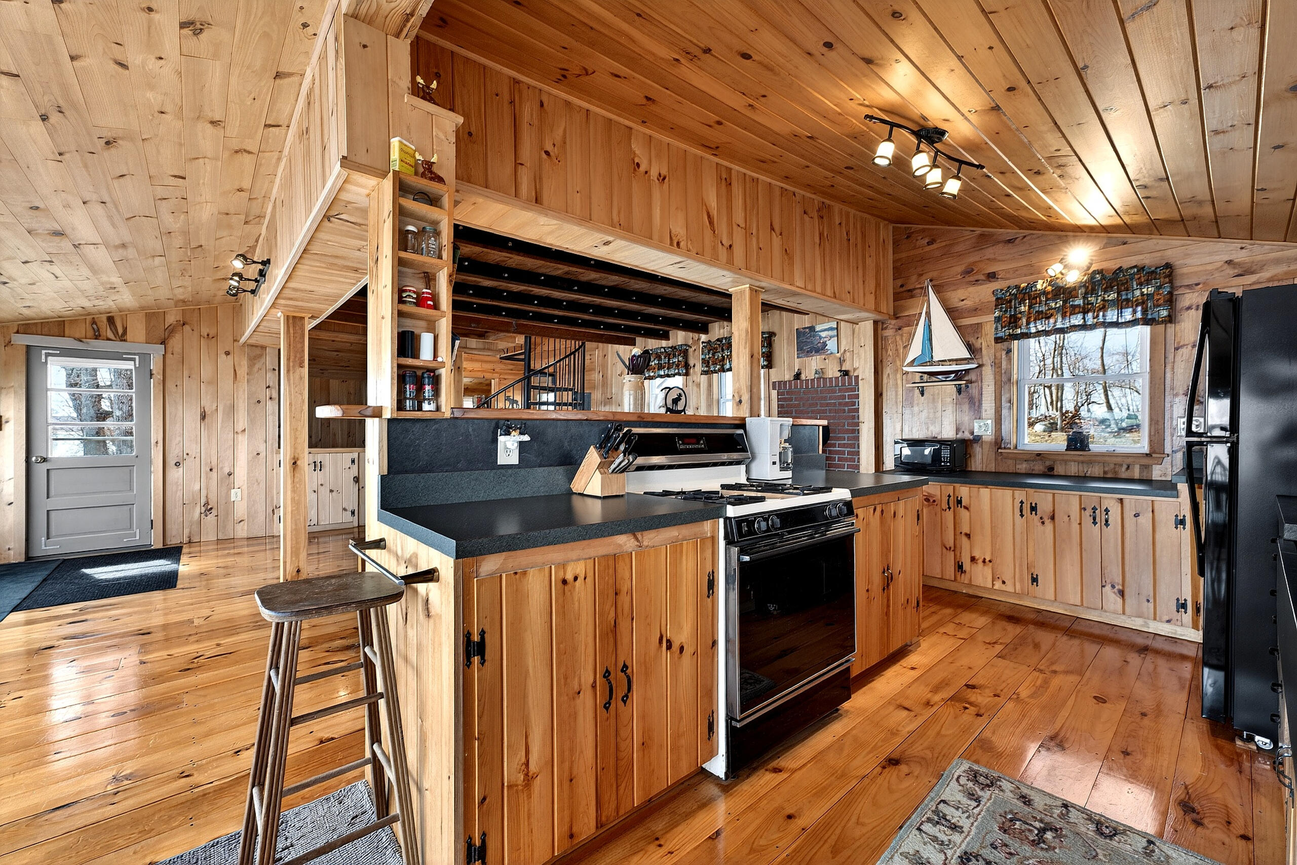 52 Lester Lane Burnham, ME 04922 - Photo 11 of 33 012_DSC09206