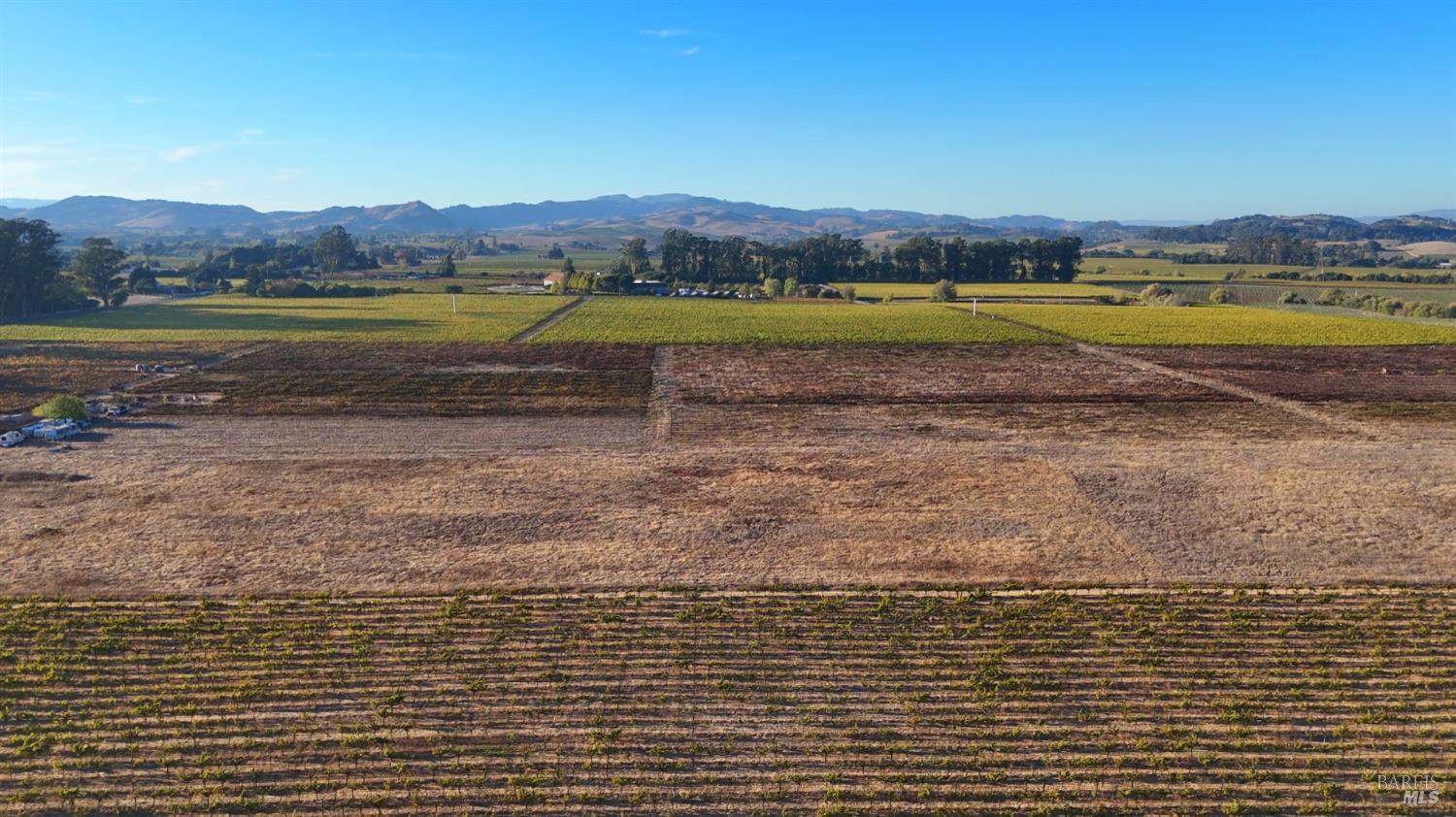 2110 Cuttings Wharf Road Napa, CA 94559 - Photo 4 of 11 a view of a lake with a mountain