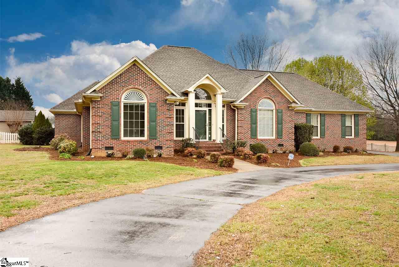 2411 Roper Mountain Road Simpsonville, SC 29681 - Photo 2 of 36 Gallery Image 2