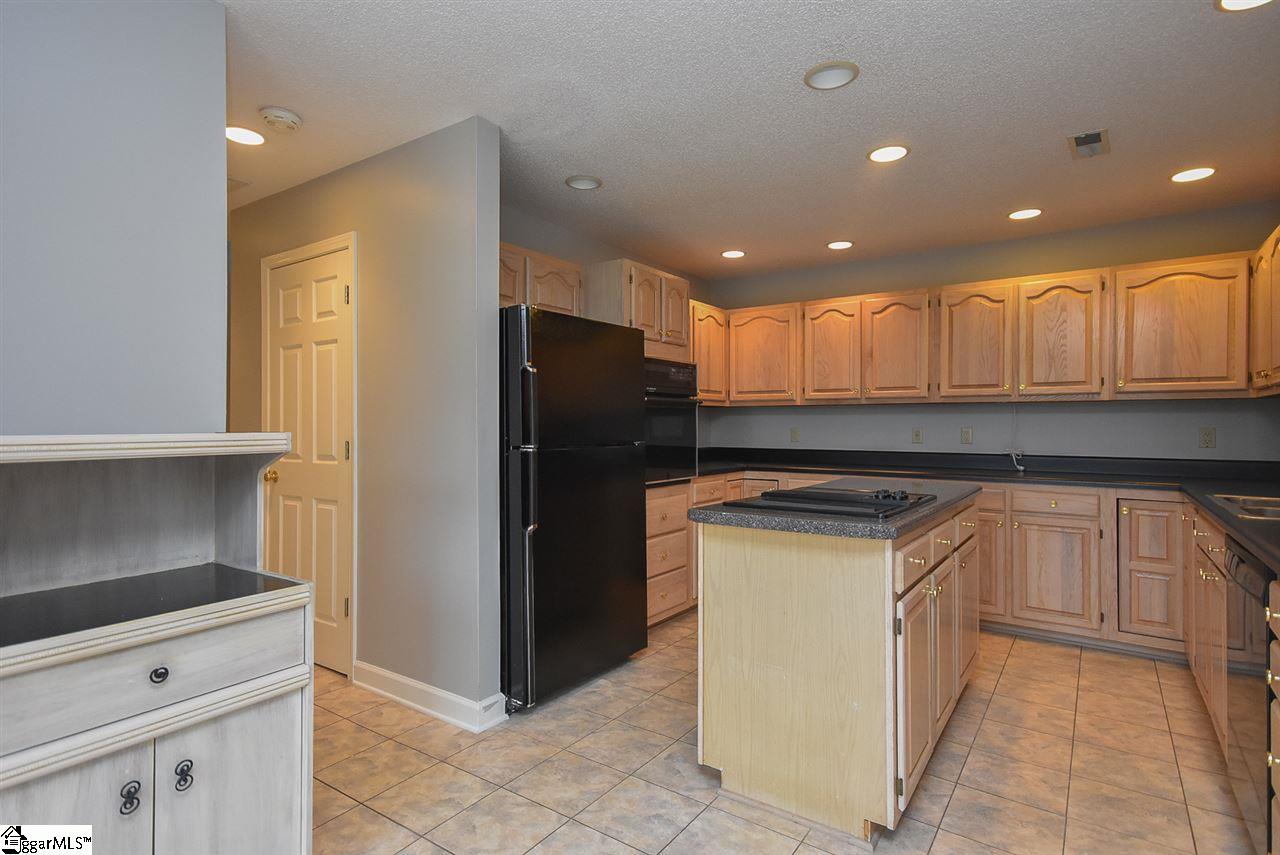2411 Roper Mountain Road Simpsonville, SC 29681 - Photo 12 of 36 Gallery Image 12