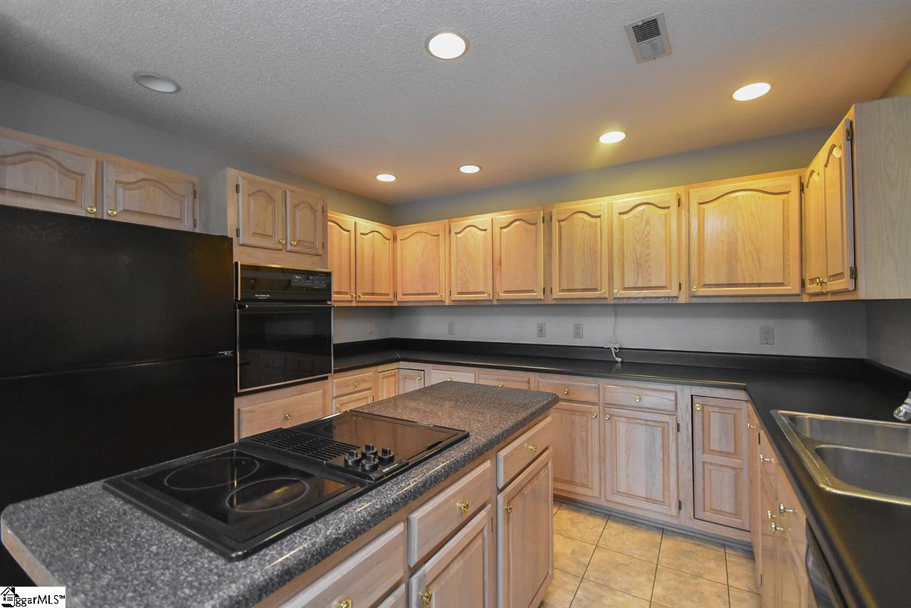 2411 Roper Mountain Road Simpsonville, SC 29681 - Photo 14 of 36 Gallery Image 14