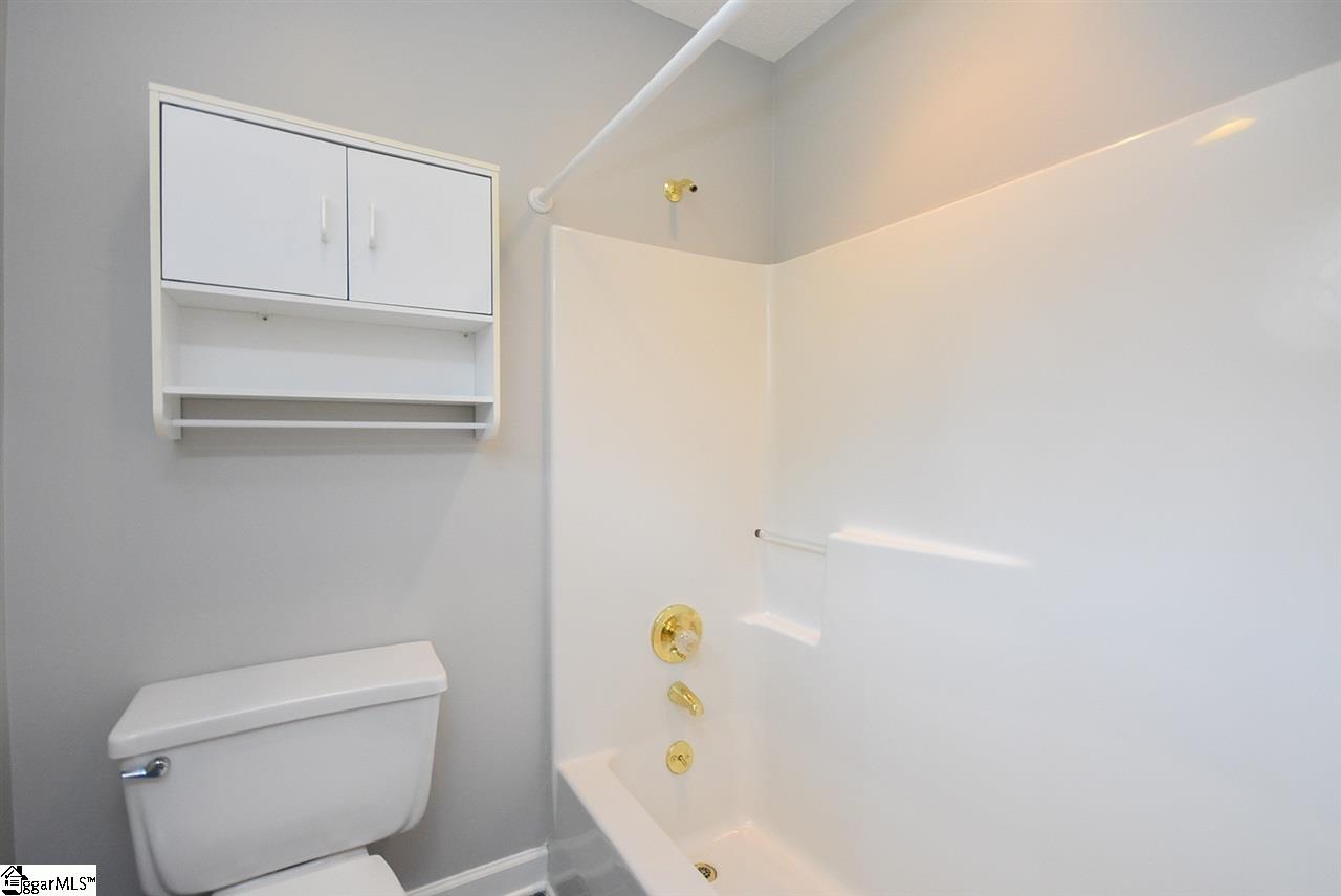 2411 Roper Mountain Road Simpsonville, SC 29681 - Photo 24 of 36 Gallery Image 24