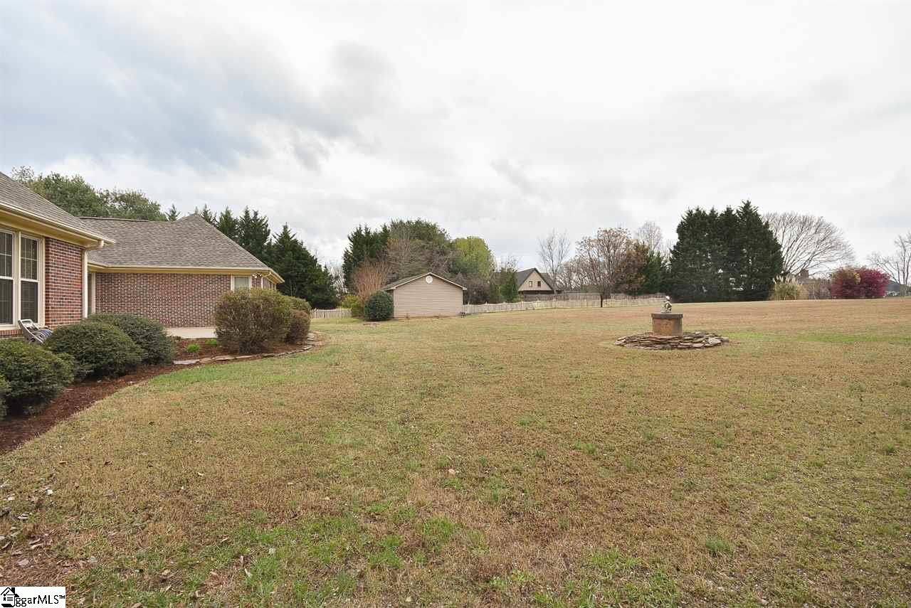 2411 Roper Mountain Road Simpsonville, SC 29681 - Photo 29 of 36 Gallery Image 29