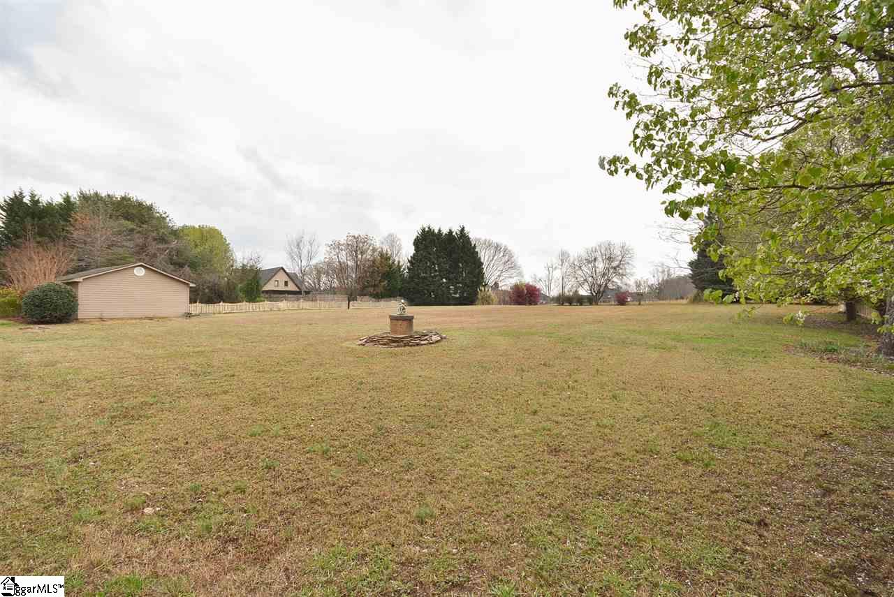 2411 Roper Mountain Road Simpsonville, SC 29681 - Photo 30 of 36 Gallery Image 30