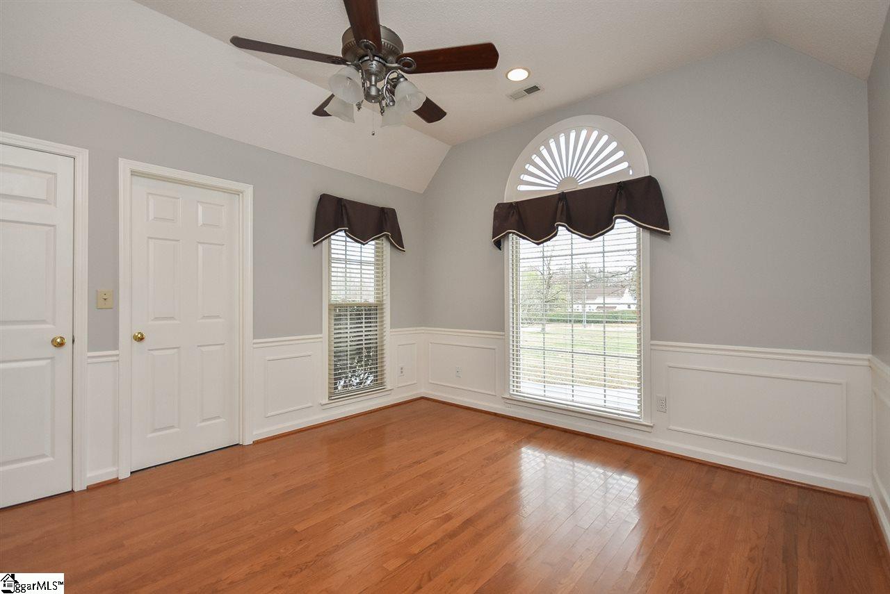 2411 Roper Mountain Road Simpsonville, SC 29681 - Photo 5 of 36 Gallery Image 5