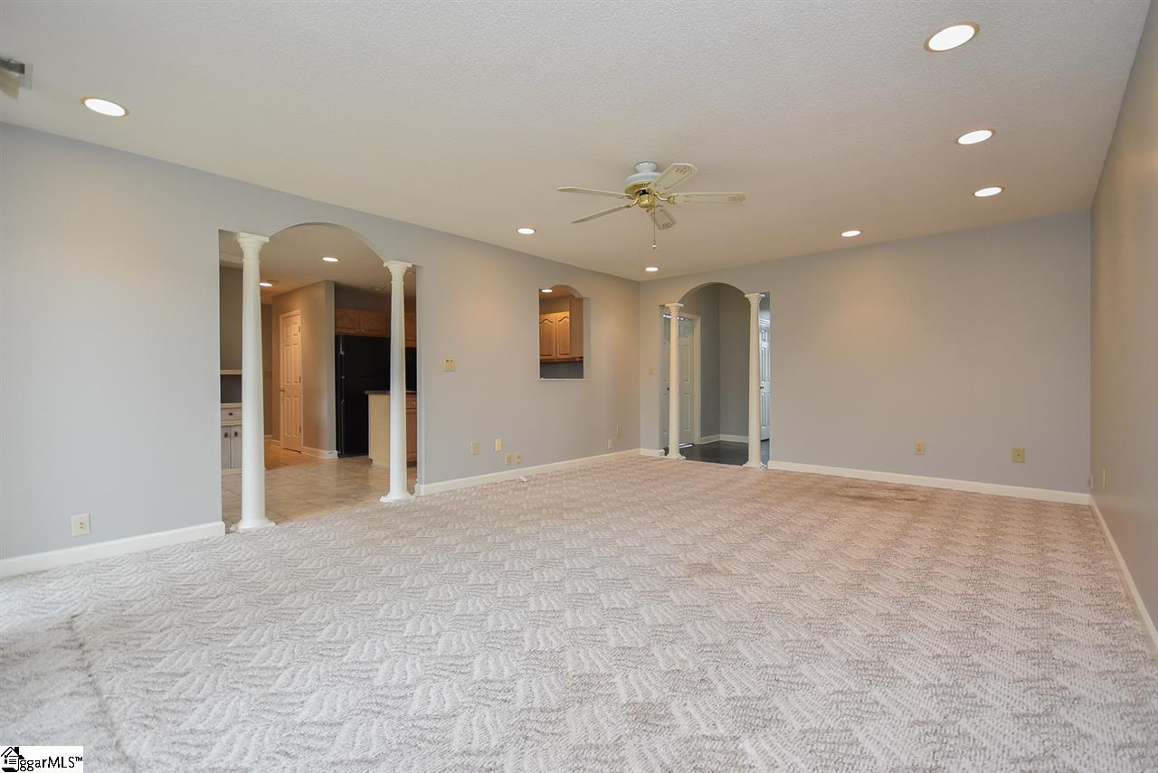 2411 Roper Mountain Road Simpsonville, SC 29681 - Photo 7 of 36 Gallery Image 7