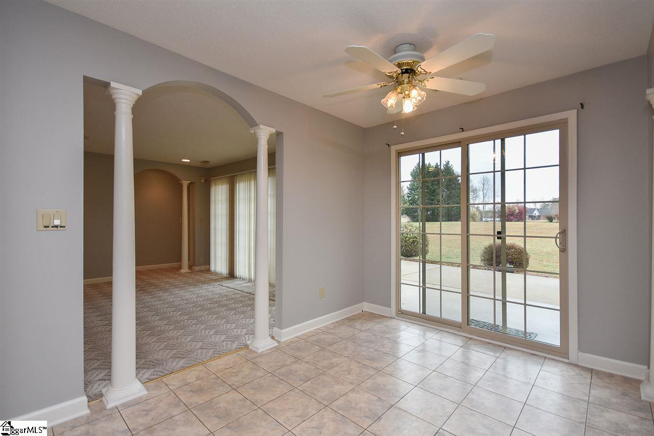 2411 Roper Mountain Road Simpsonville, SC 29681 - Photo 8 of 36 Gallery Image 8
