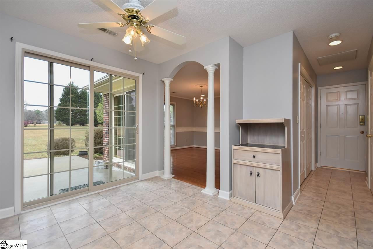 2411 Roper Mountain Road Simpsonville, SC 29681 - Photo 9 of 36 Gallery Image 9