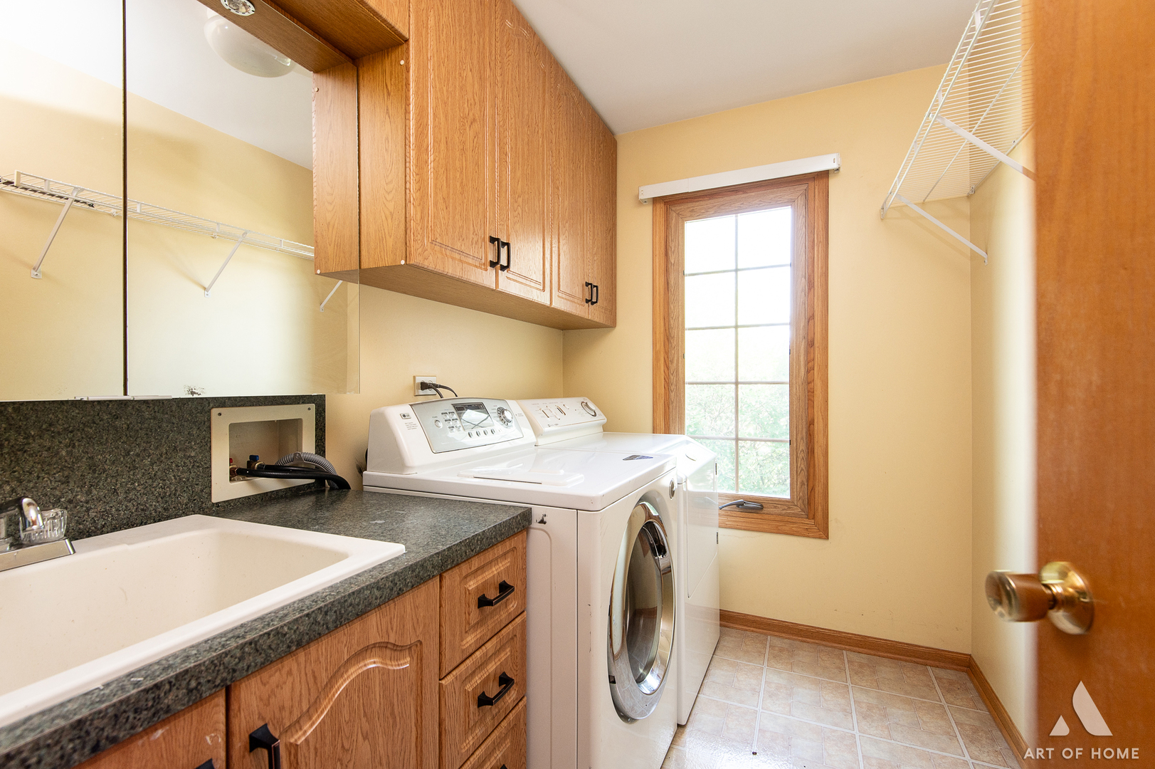 1196 Covington Drive Lemont, IL 60439 - Photo 21 of 52 a utility room with dryer and washer