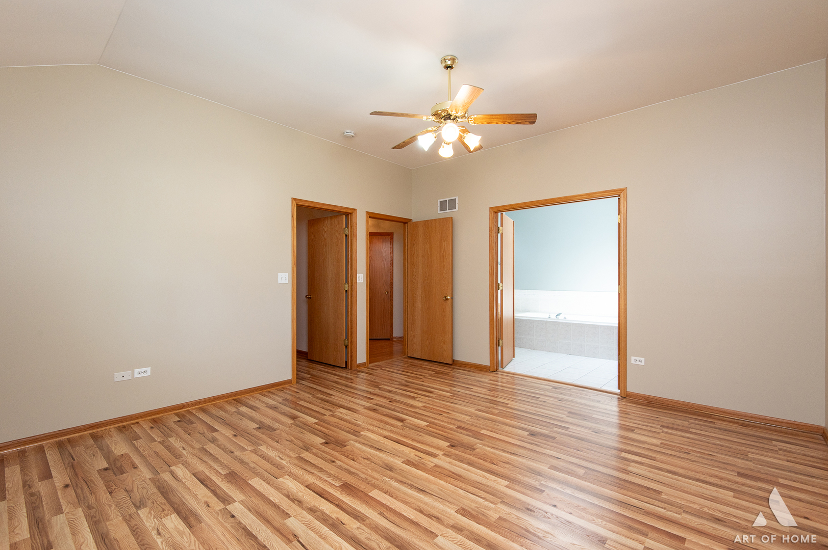 1196 Covington Drive Lemont, IL 60439 - Photo 25 of 52 a view of an empty room with wooden floor
