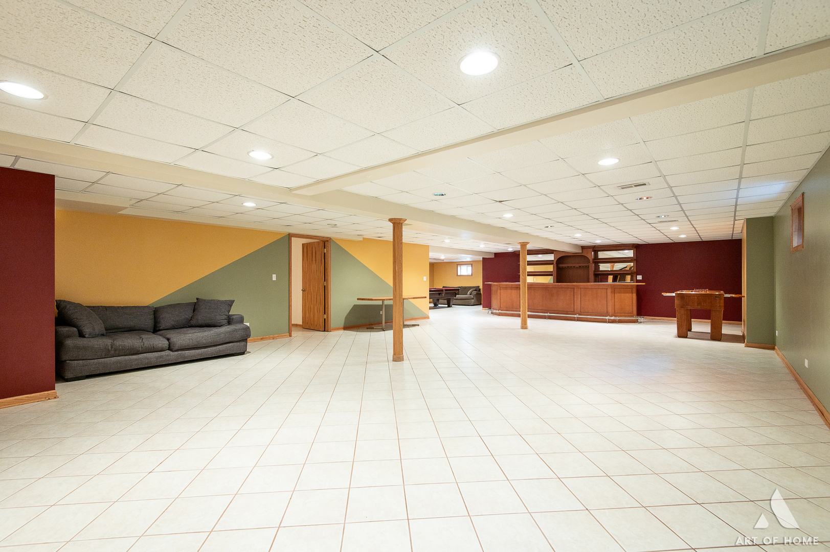 1196 Covington Drive Lemont, IL 60439 - Photo 40 of 52 a view of a hall with stairs