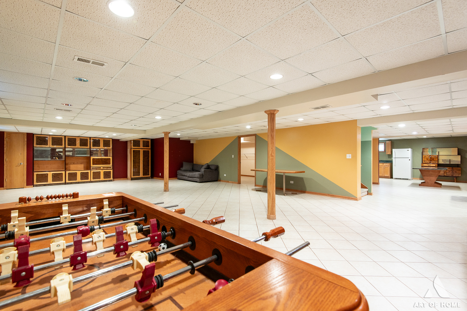1196 Covington Drive Lemont, IL 60439 - Photo 43 of 52 a lobby with gym equipment