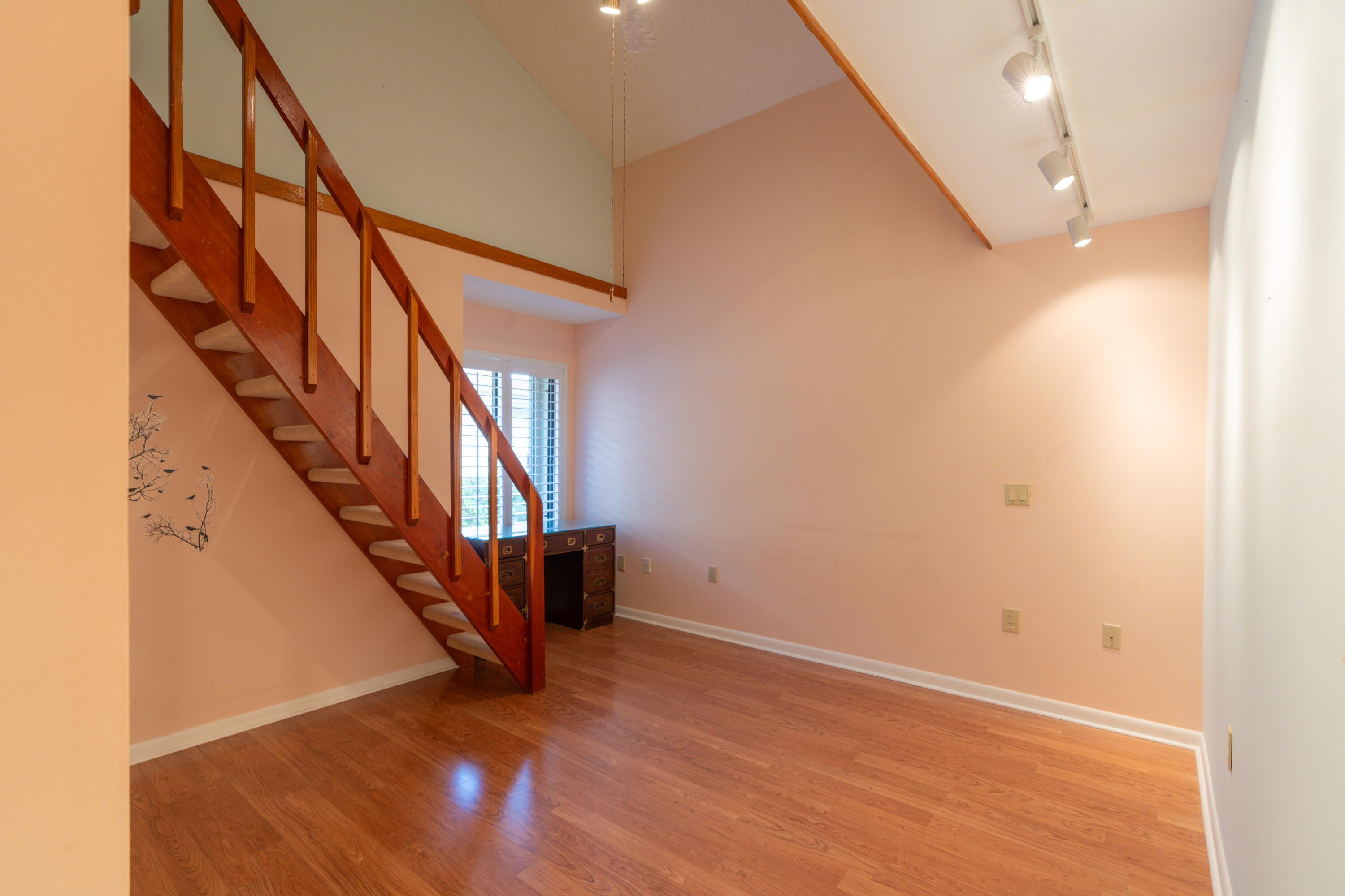 422 River Edge Road Jupiter, FL 33477 - Photo 32 of 39 a view of an entryway with wooden floor