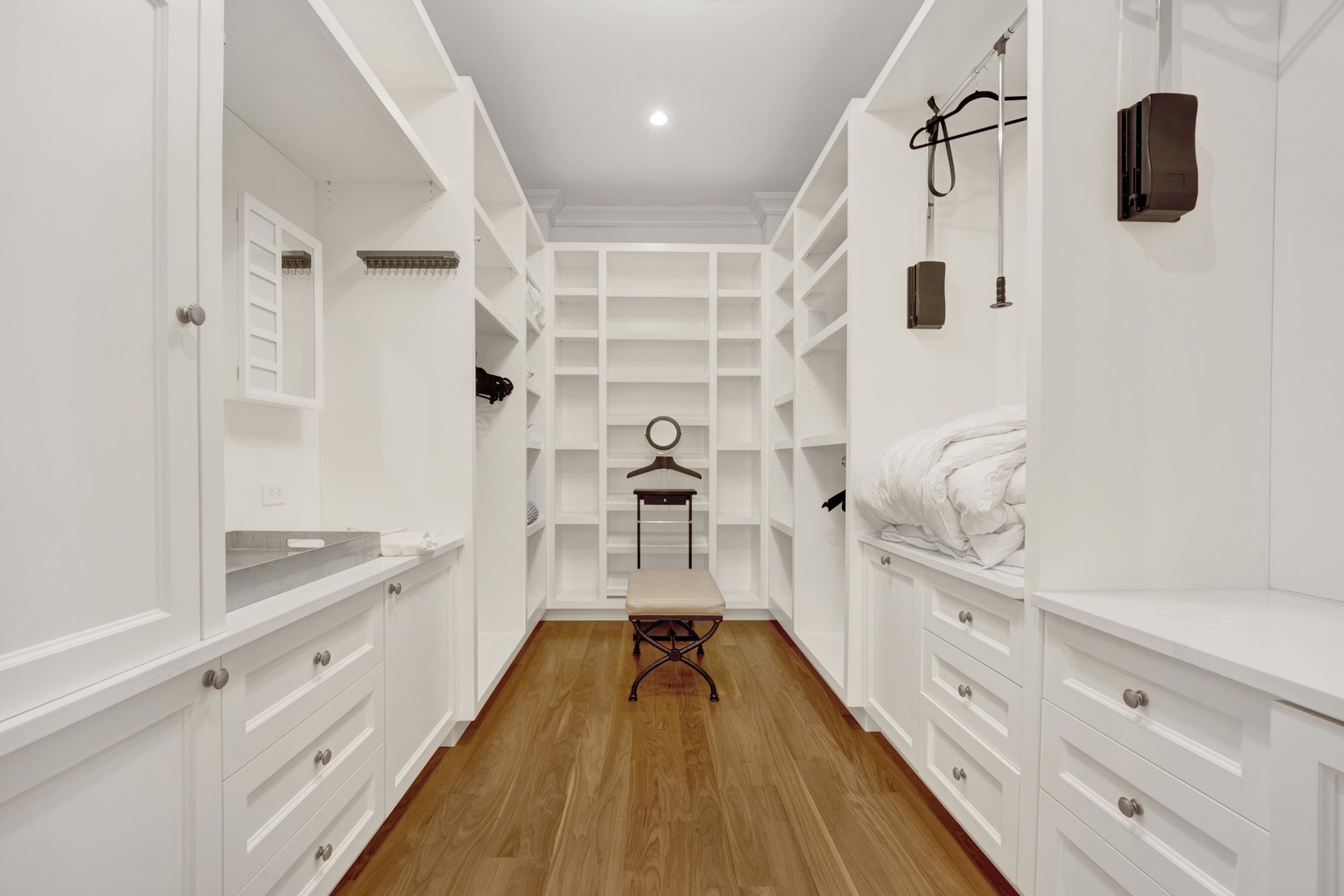 103 West Chestnut Street Chicago, IL 60610 - Photo 30 of 51