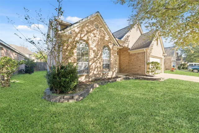 $2,350 | 18510 Lodgepole Pine Street, Cypress, TX 77429