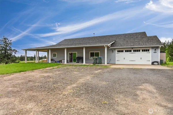 $799,995 | 21405 Hobson Road Southwest, Centralia, WA 98531