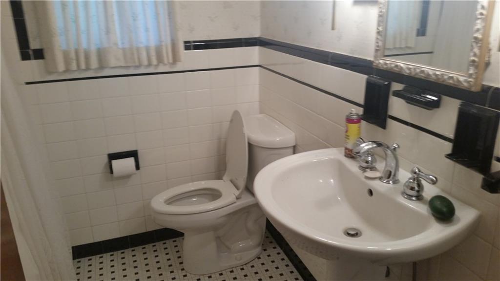 1416 Powers Run Road Pittsburgh, PA 15238 - Photo 10 of 10 Gallery Image 10