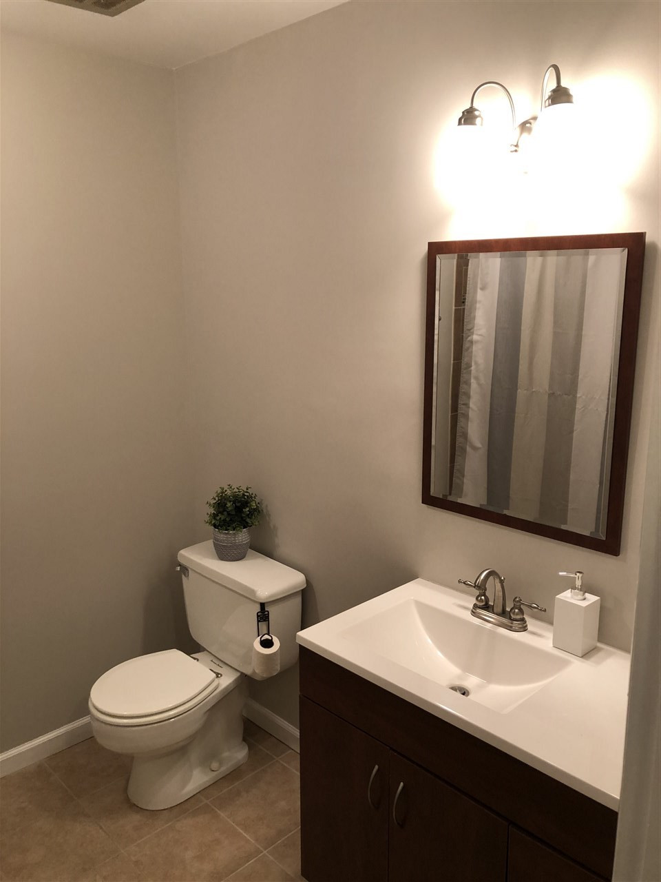 528 East Millbrook Road Raleigh, NC 27609 - Photo 16 of 20 Photo 16