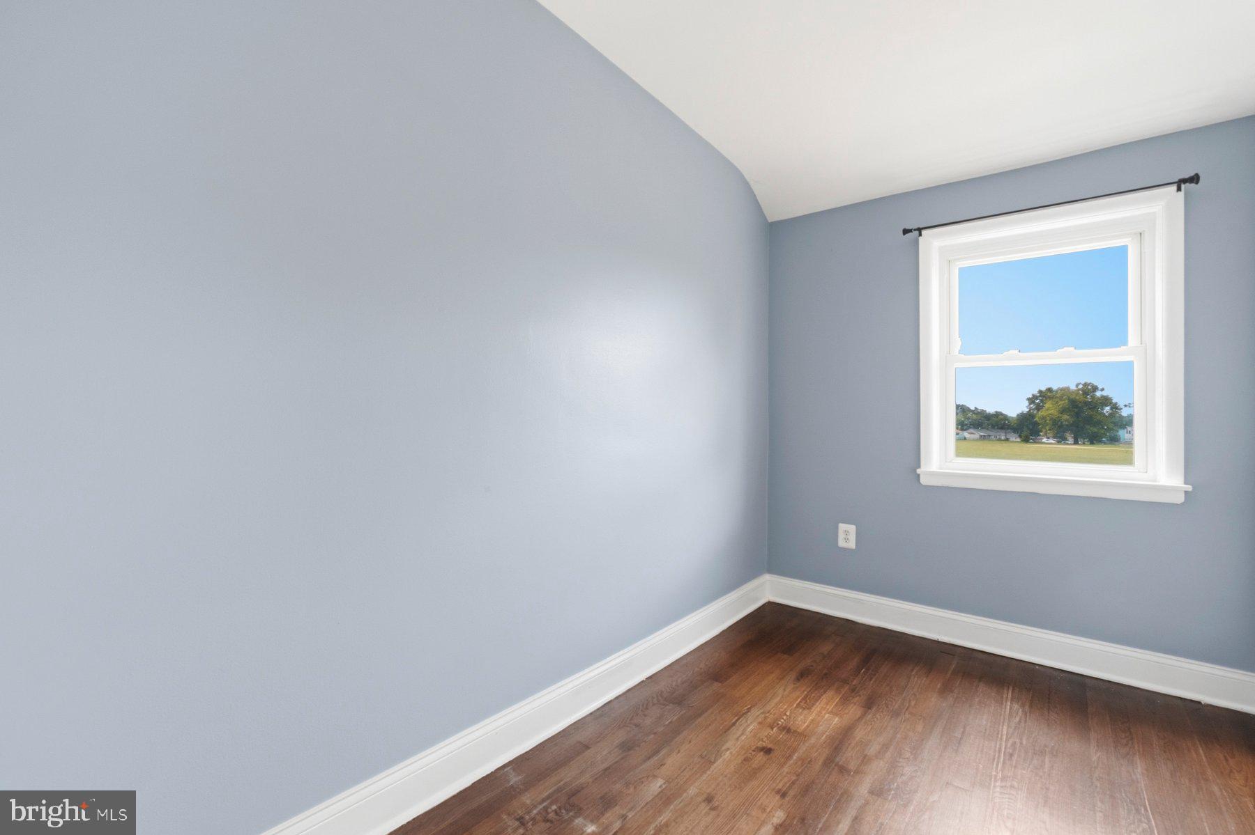 2005 Inverton Road Dundalk, MD 21222 - Photo 16 of 25 Gallery Image 16