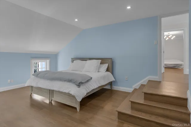 $1,750,000 | 22 Fort Salonga Road, Centerport, NY 11721