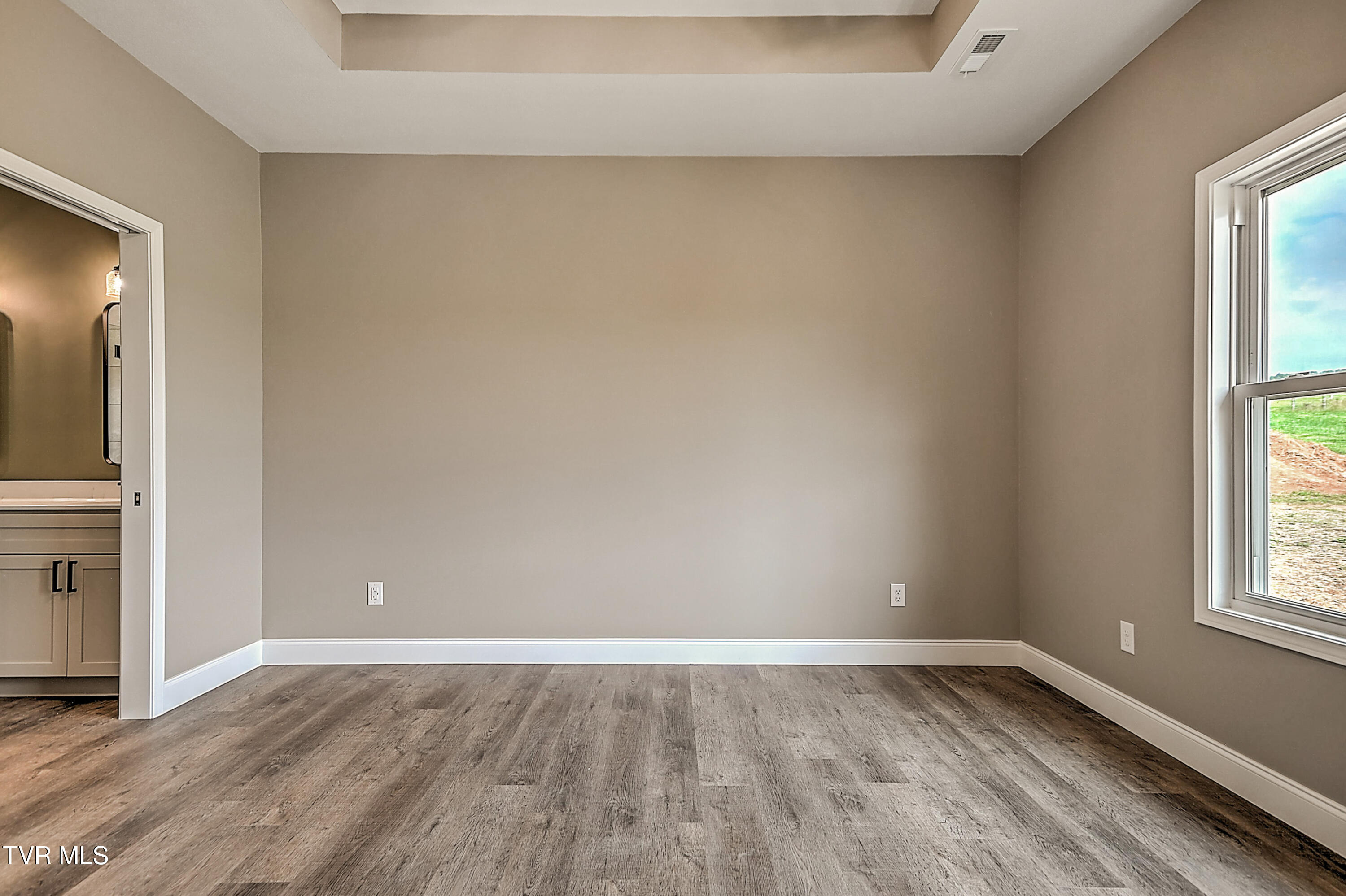 265 Red Tail Ridge, Unit LOT # 7 Greeneville, TN 37743 - Photo 22 of 41 205 Red Tail JK-23