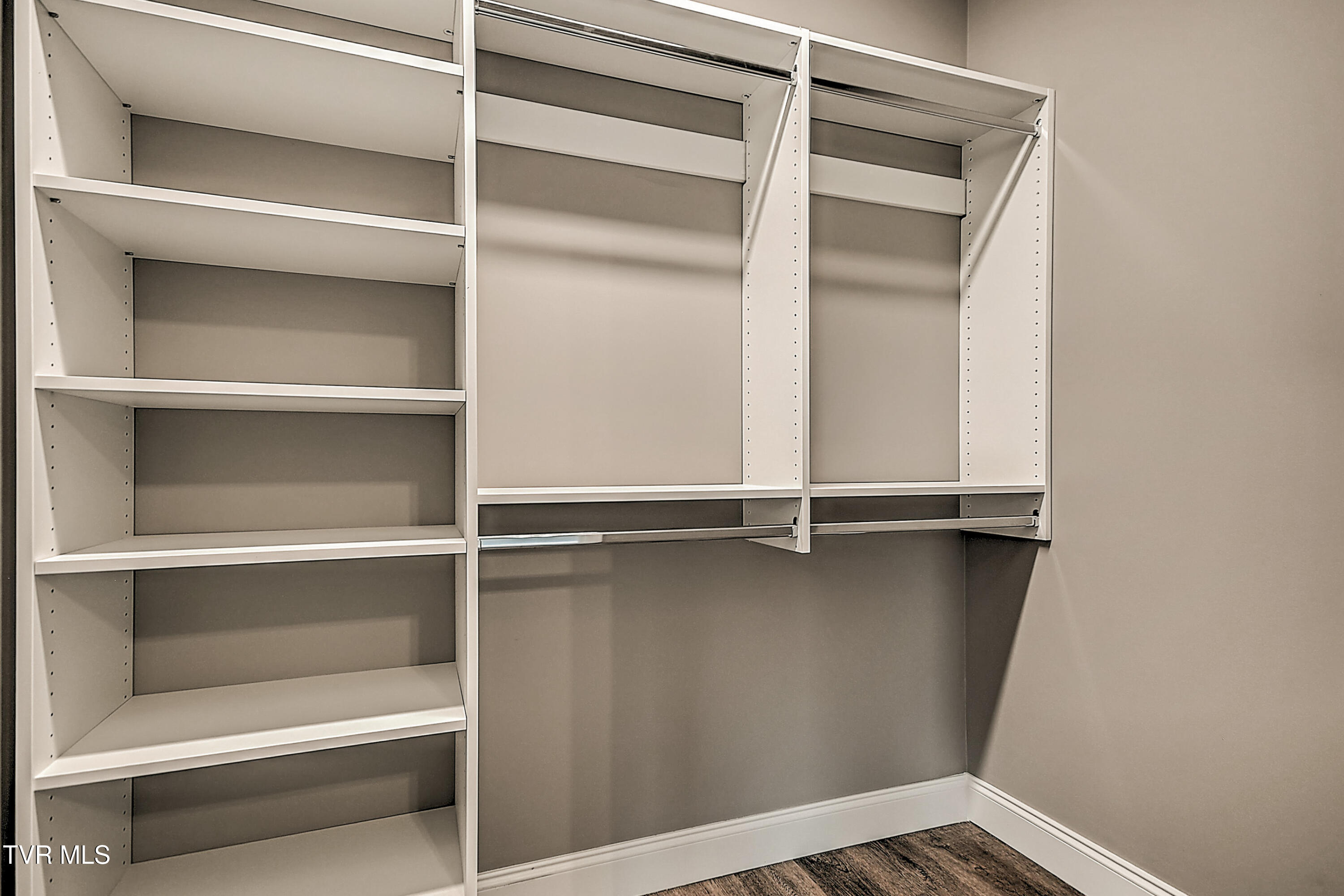 265 Red Tail Ridge, Unit LOT # 7 Greeneville, TN 37743 - Photo 27 of 41 205 Red Tail JK-28