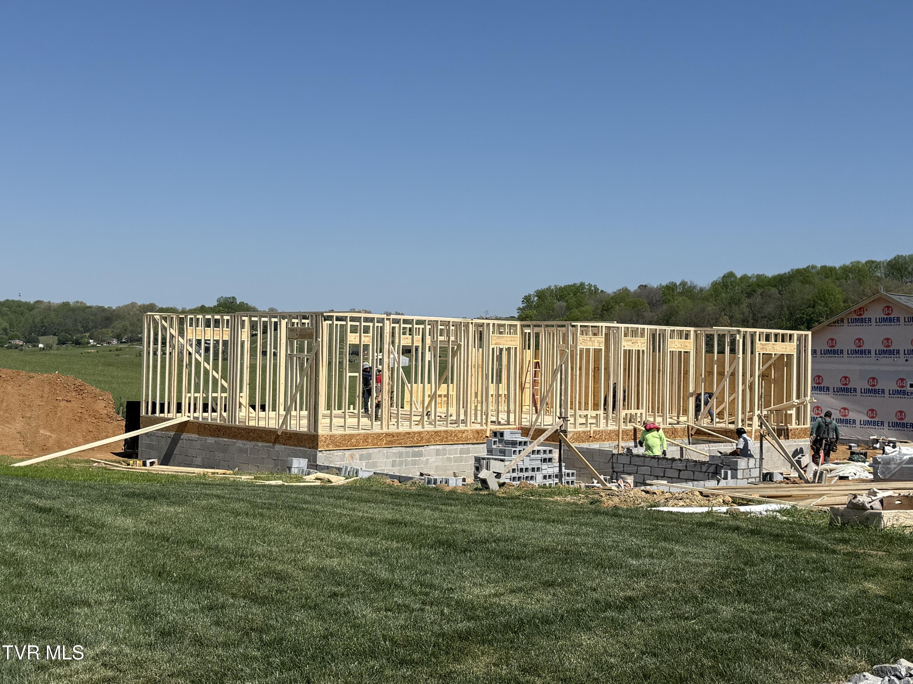 265 Red Tail Ridge, Unit LOT # 7 Greeneville, TN 37743 - Photo 3 of 41 IMG_4528